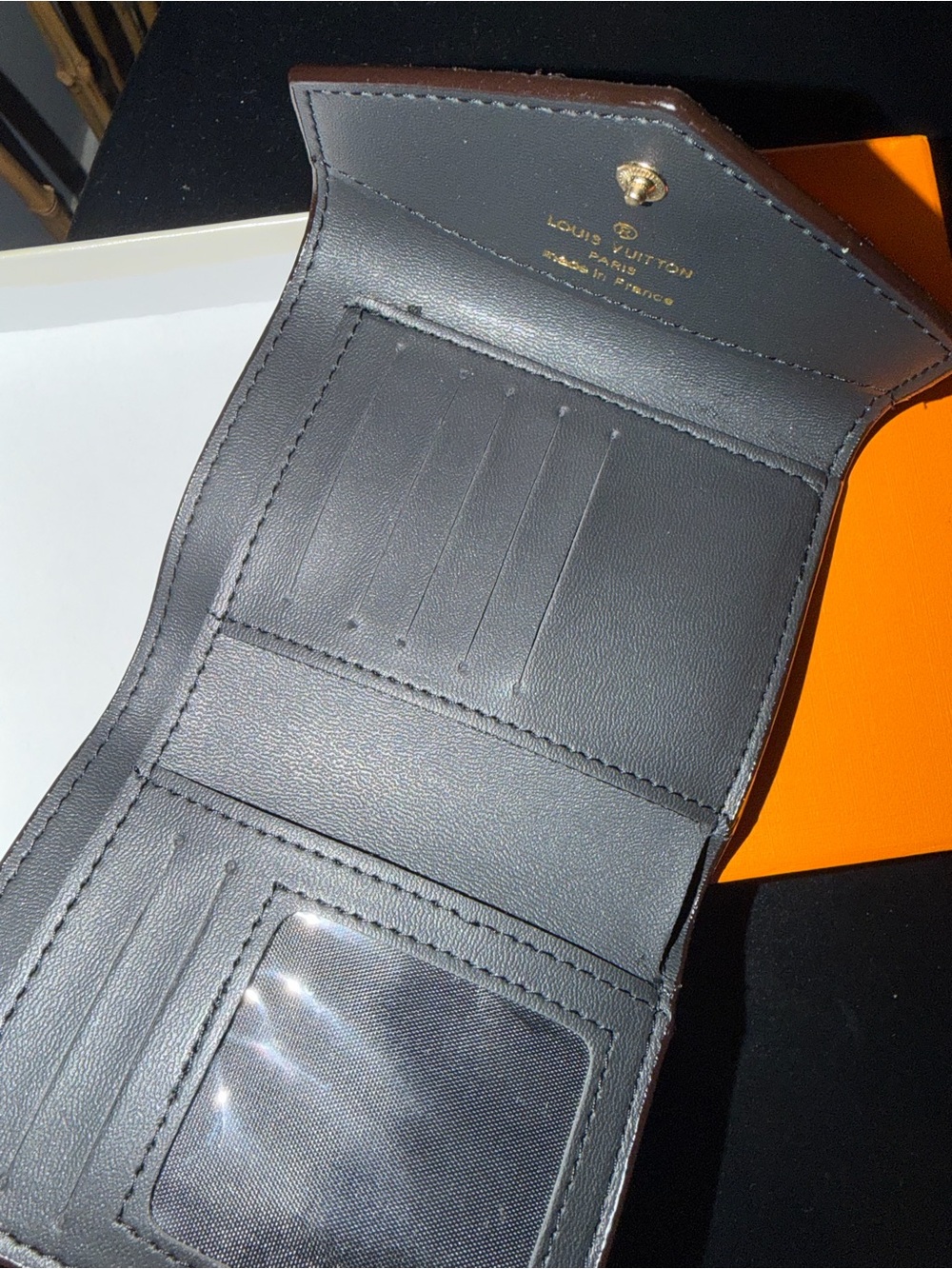 Louis Vuitton Orange Box with Blue Pull Tab - Picture 3 of 3